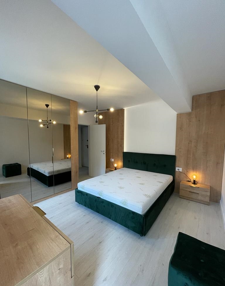 Inchiriere Apartament 3 Camere Boemia Apartments cu Loc de Parcare Inclus