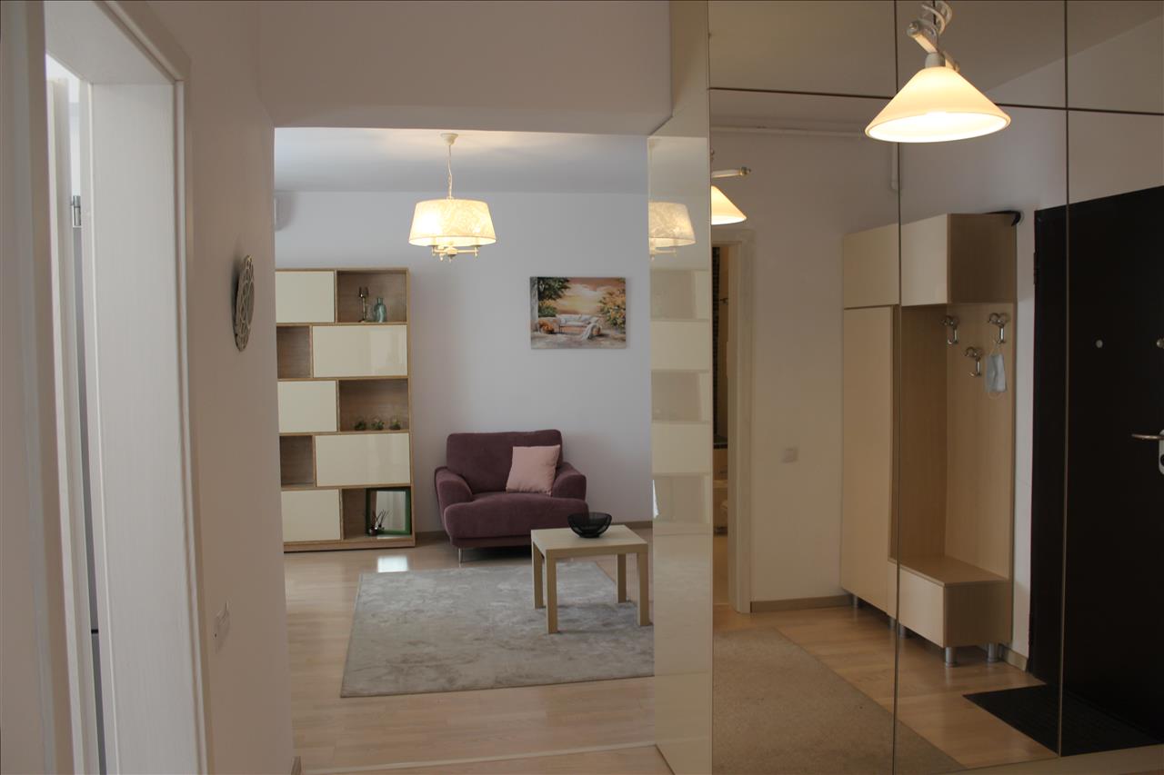 Inchiriere apartament 2 camere Lux Aviatiei + Parcare Subterana