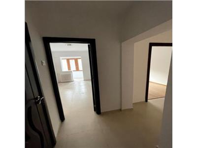 Vanzare apartament 3 camere Stirbei Voda-Renovat