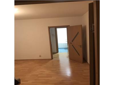 Vanzare apartament 3 camere Iancului