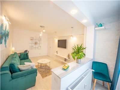 Inchiriere apartament 2 camere, metrou in fata scarii, Blocul cu Dristor, superb