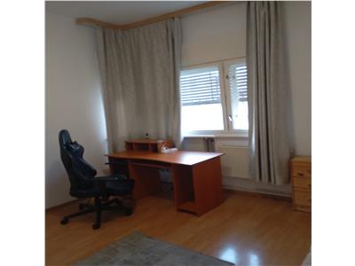 Inchiriere apartament 3 camere Mosilor-Carol